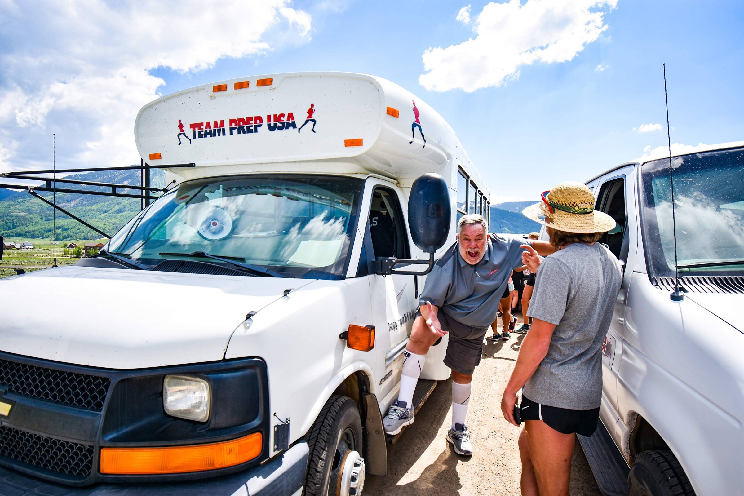 Join Our Team Work With Some Amazing People In A Runner S Paradise Get